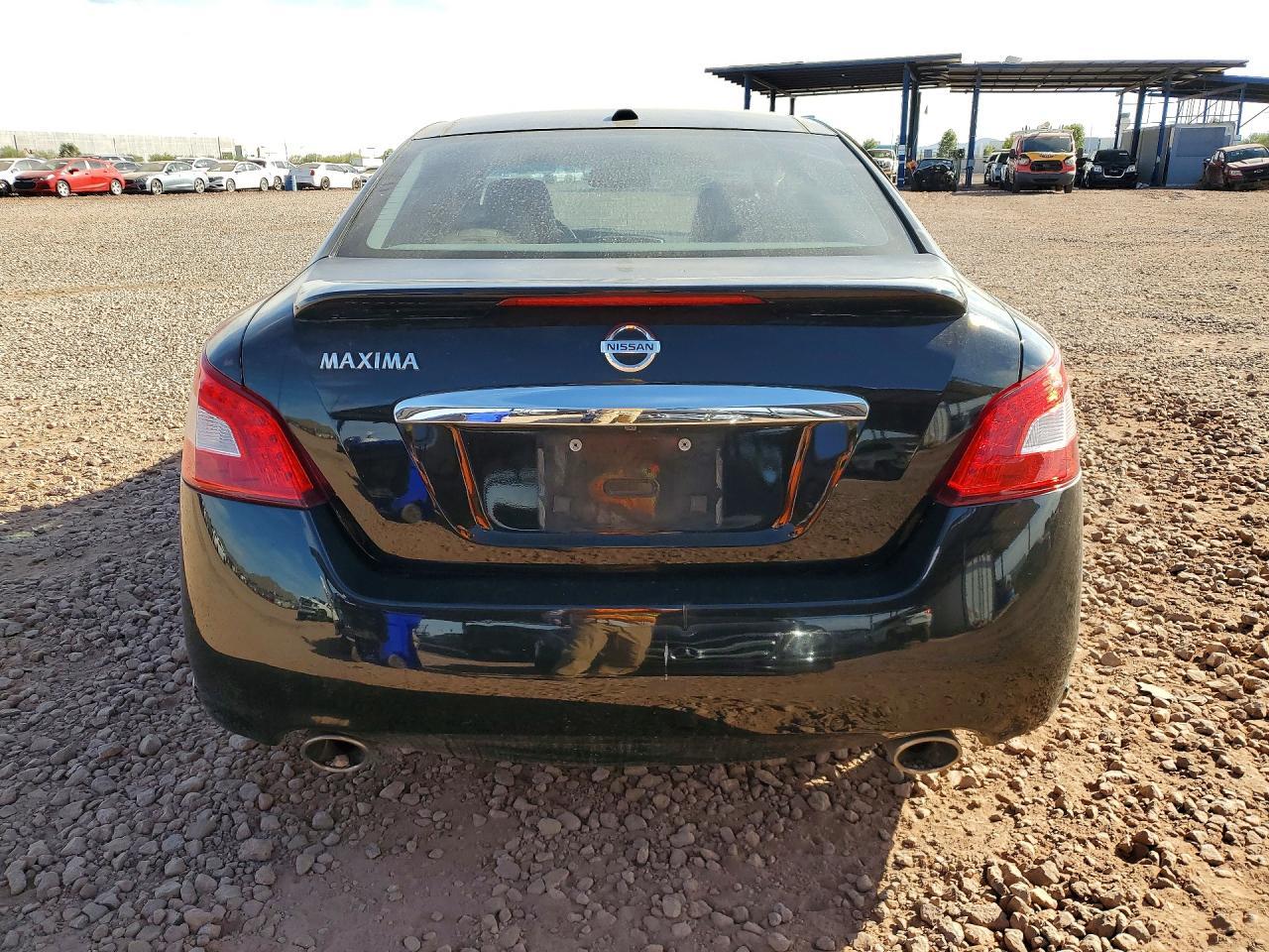 2011 Nissan Maxima s