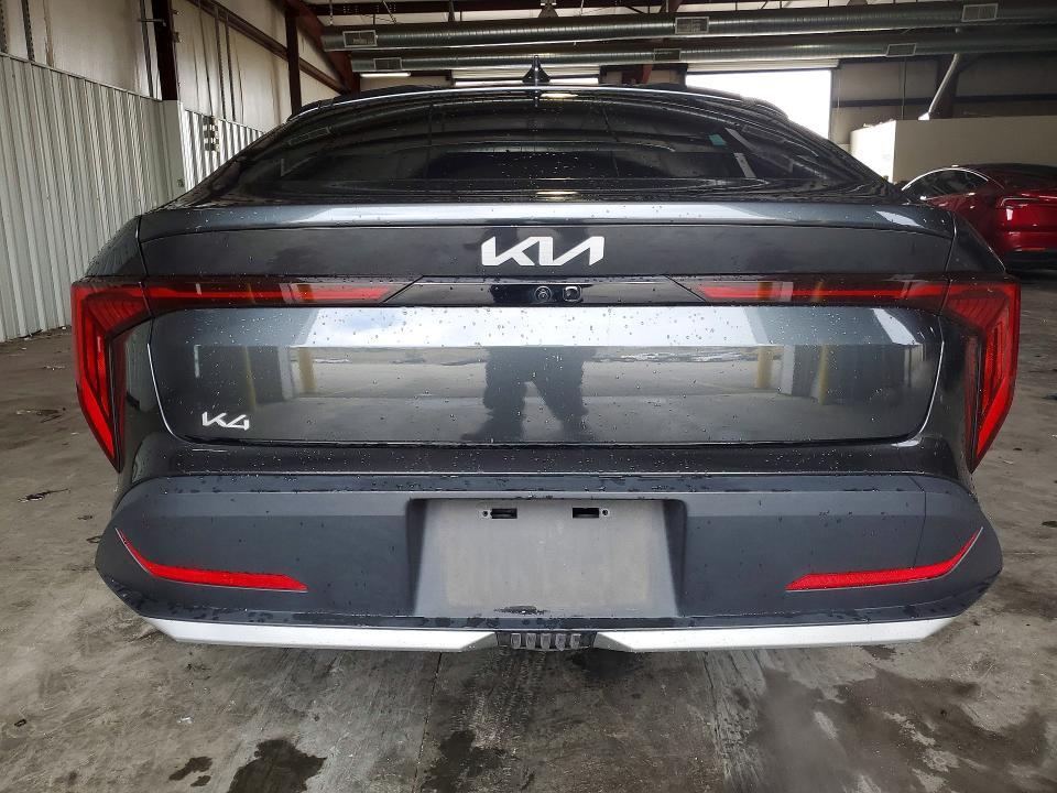 2025 KIA K4 lx