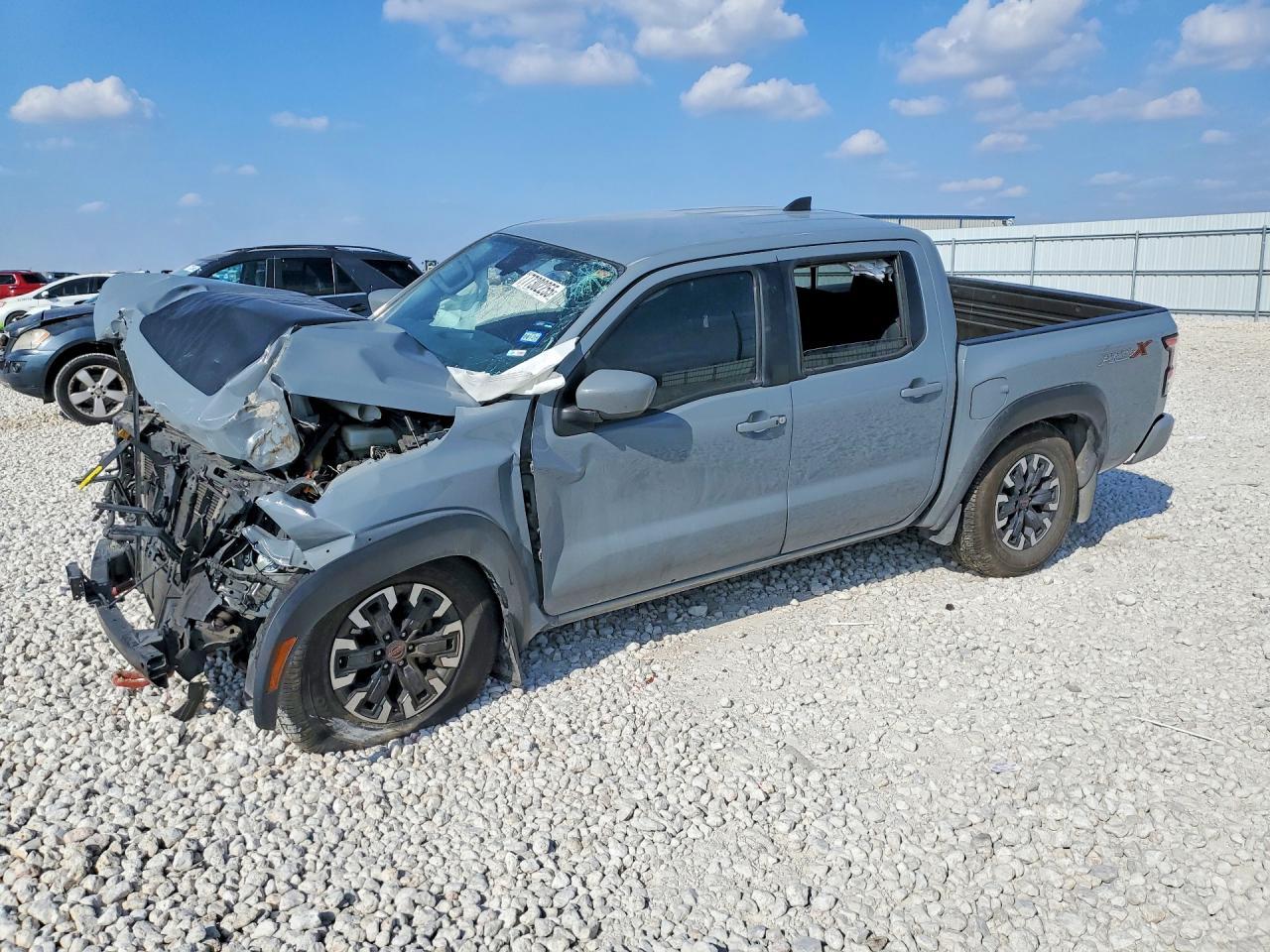 2022 Niss Frontier s