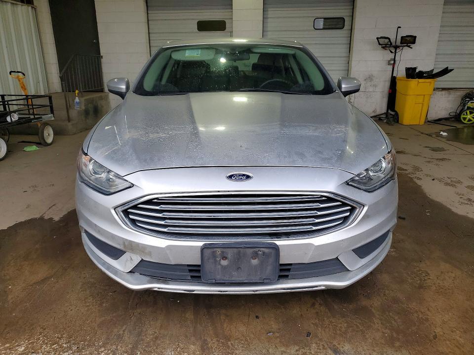 2017 Ford Fusion se Hybrid
