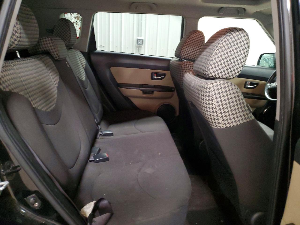2013 KIA Soul +