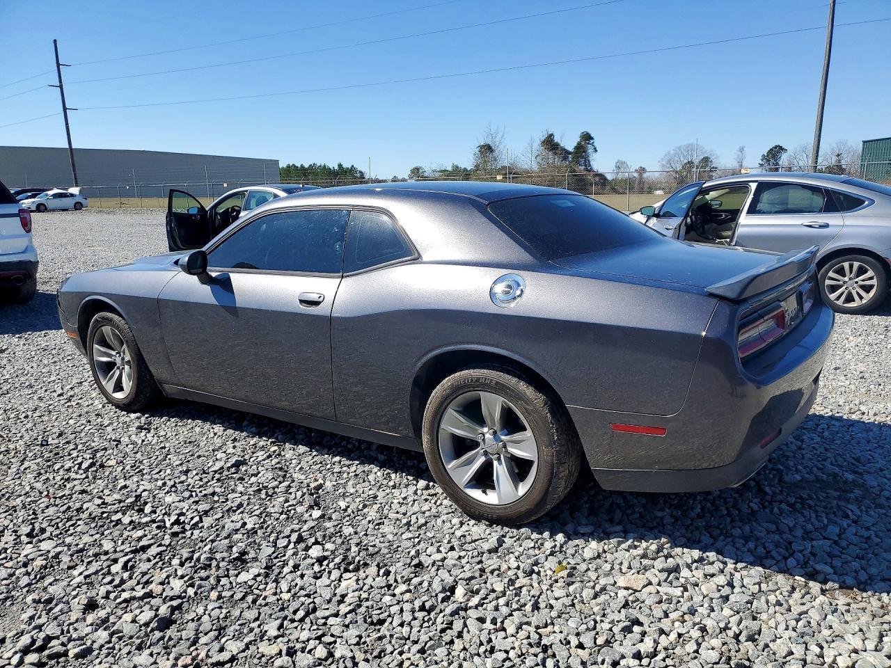 2016 Dodge Challenger sxt
