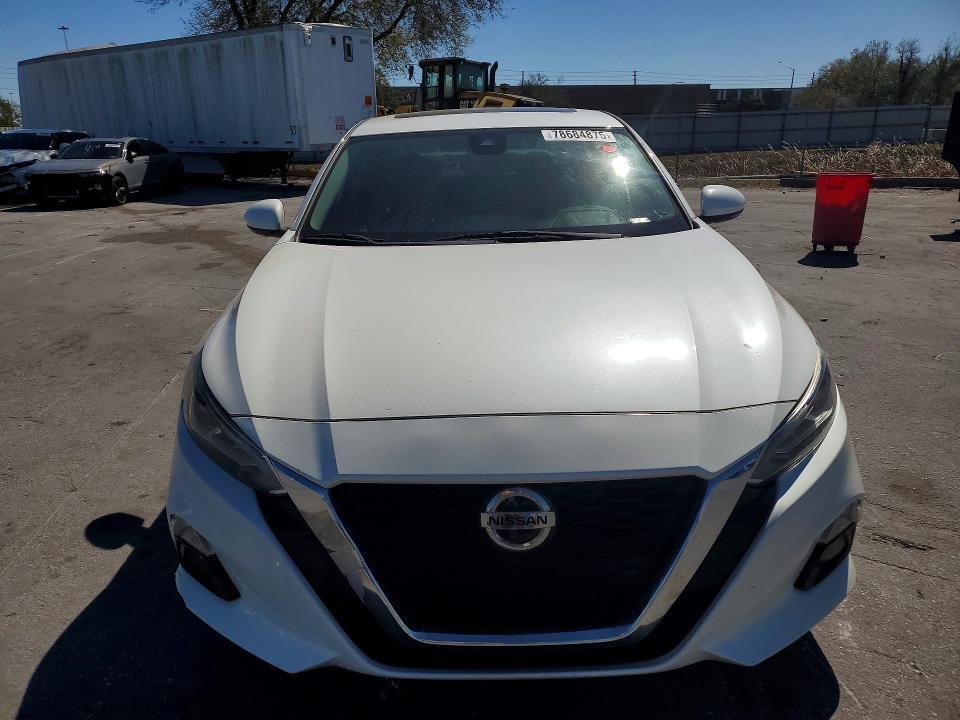 2019 Nissan Altima sv