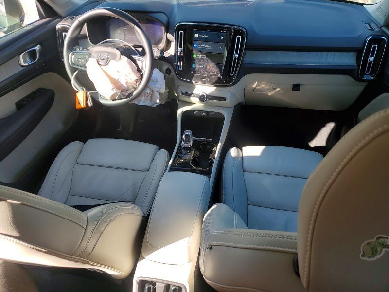 2023 Volvo Xc40 Plus