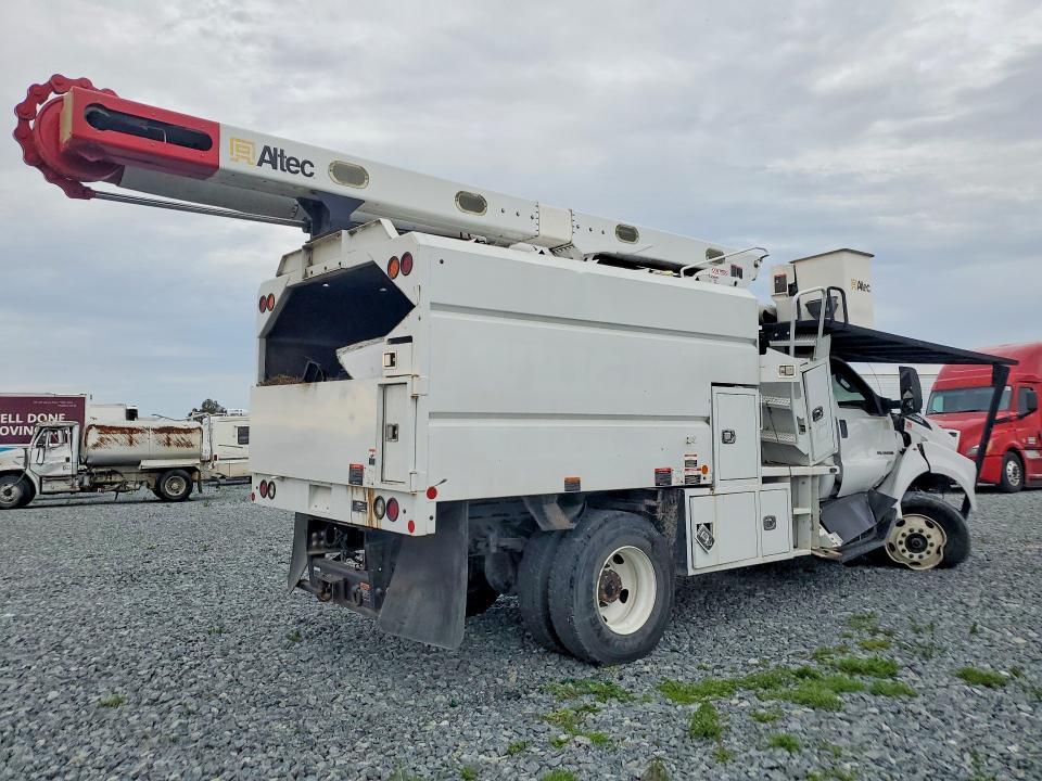 2022 Ford F750 Super Duty Forestry Bucket Truck