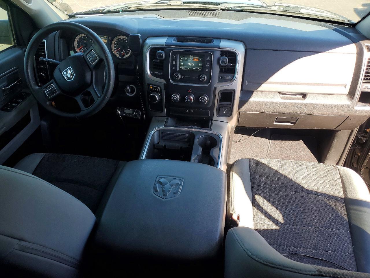 2018 Dodge Ram 1500 slt