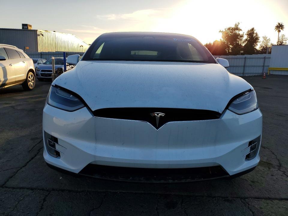 2019 Tesla Model x