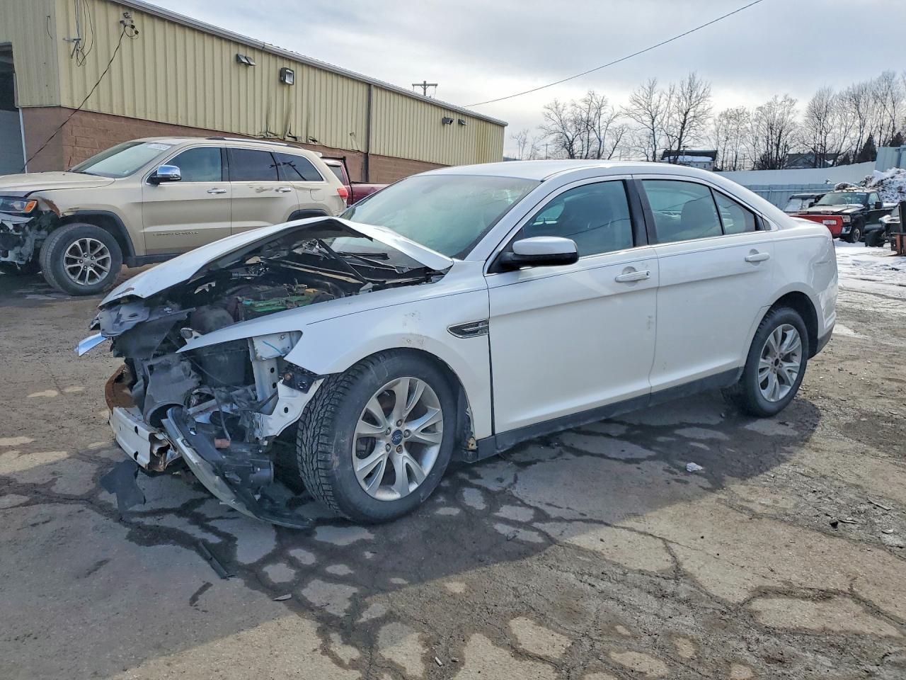 2012 Ford Taurus sel