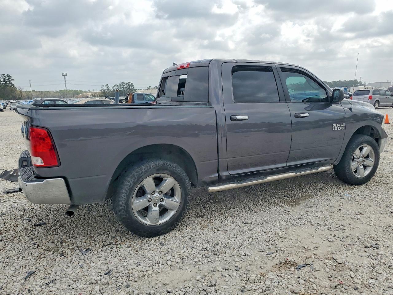 2017 Dodge RAM 1500 SLT