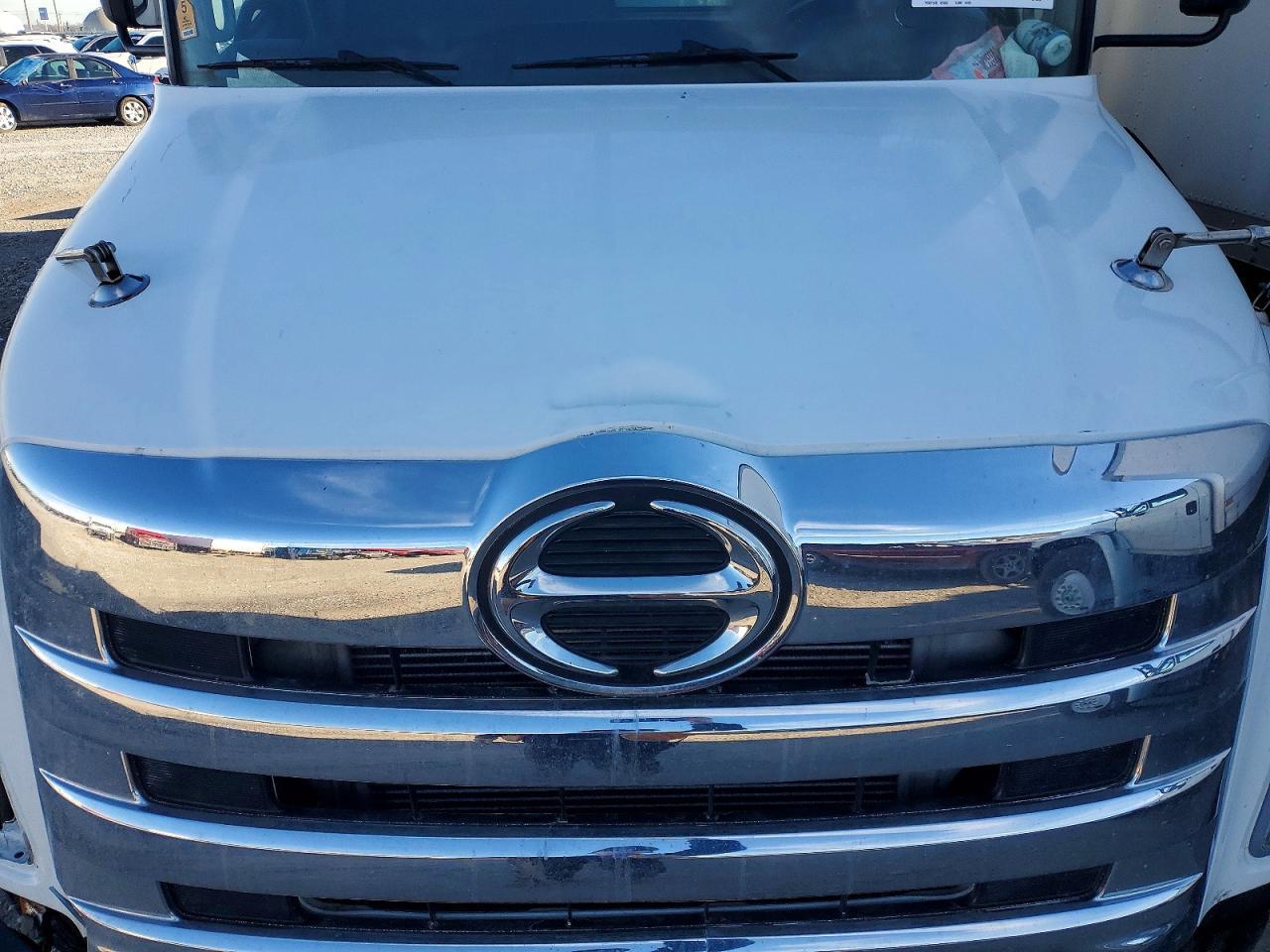 2017 Hino 258/268 BOX Truck