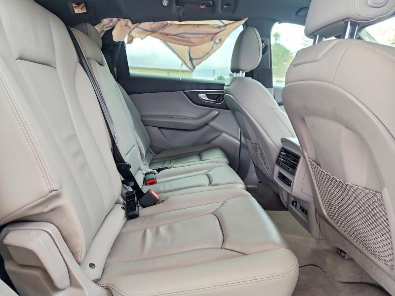2020 Audi Q7 Premium