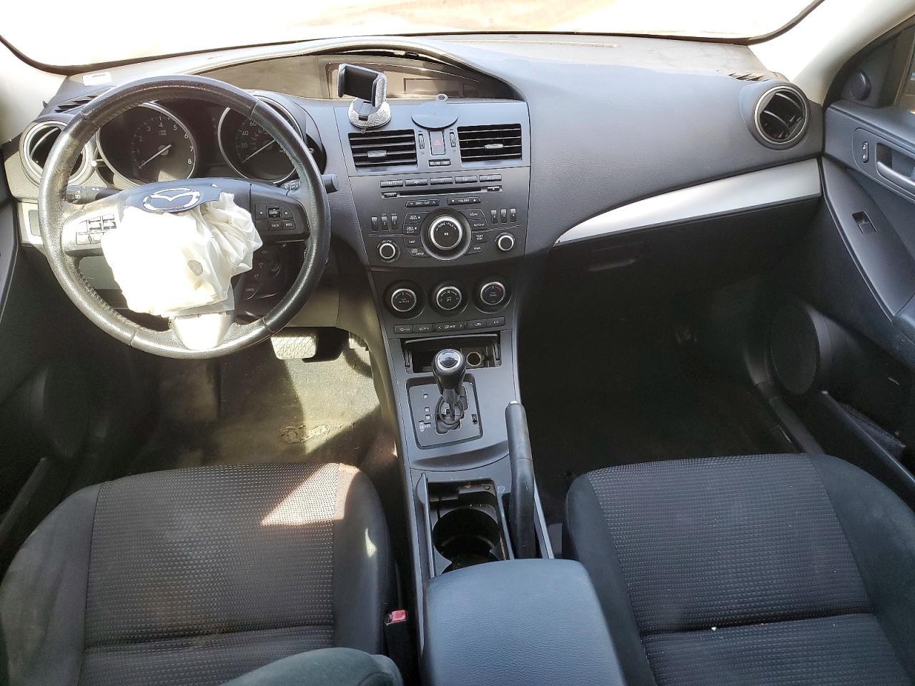 2013 Mazda 3 I