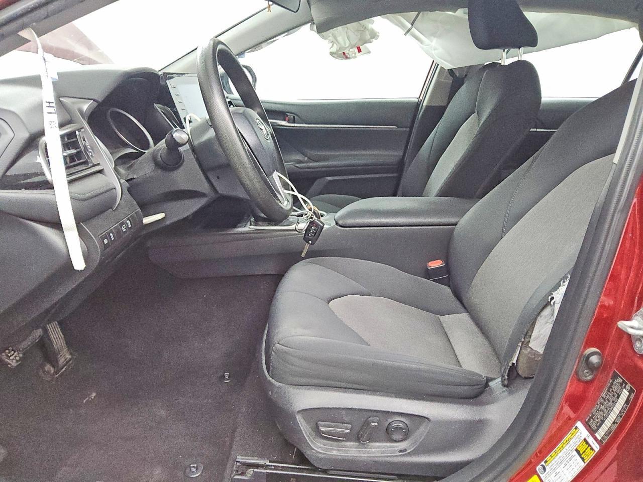2021 Toyota Camry le