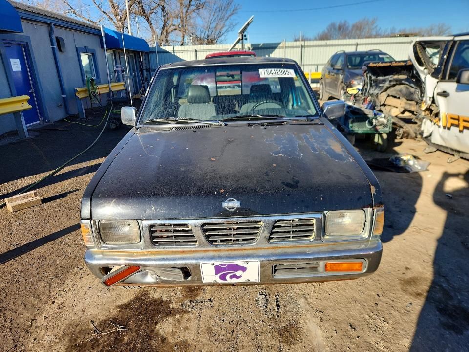1997 Nissan Truck King cab se