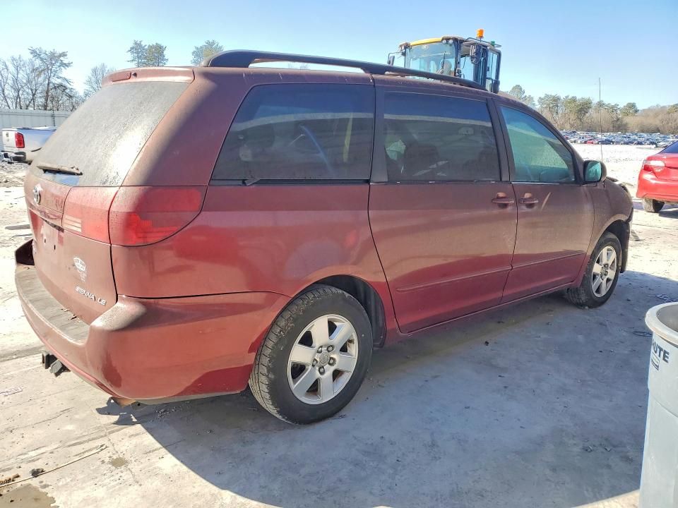 2004 Toyota Sienna le 7 Passenger