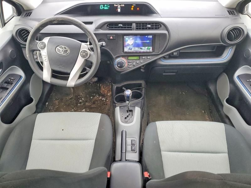 2013 Toyota Prius c