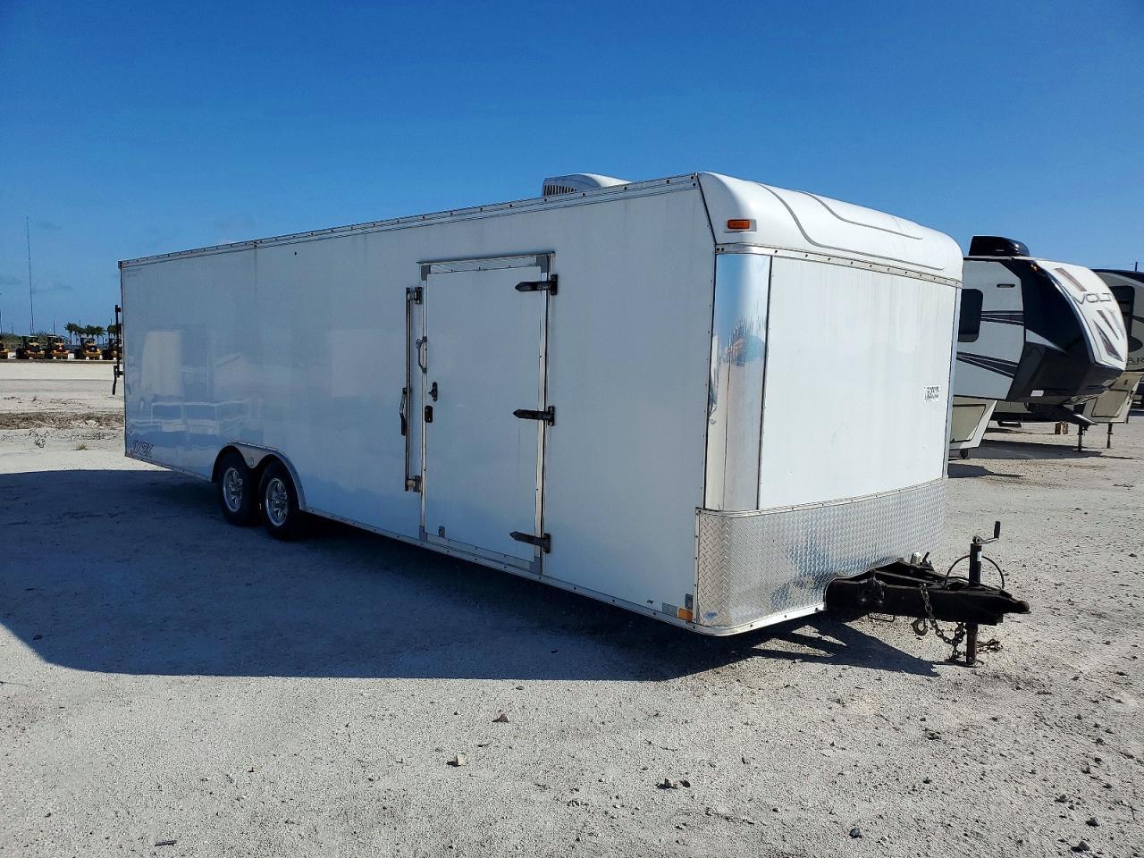 2014 United FD-306 Enclosed Cargo Trailer