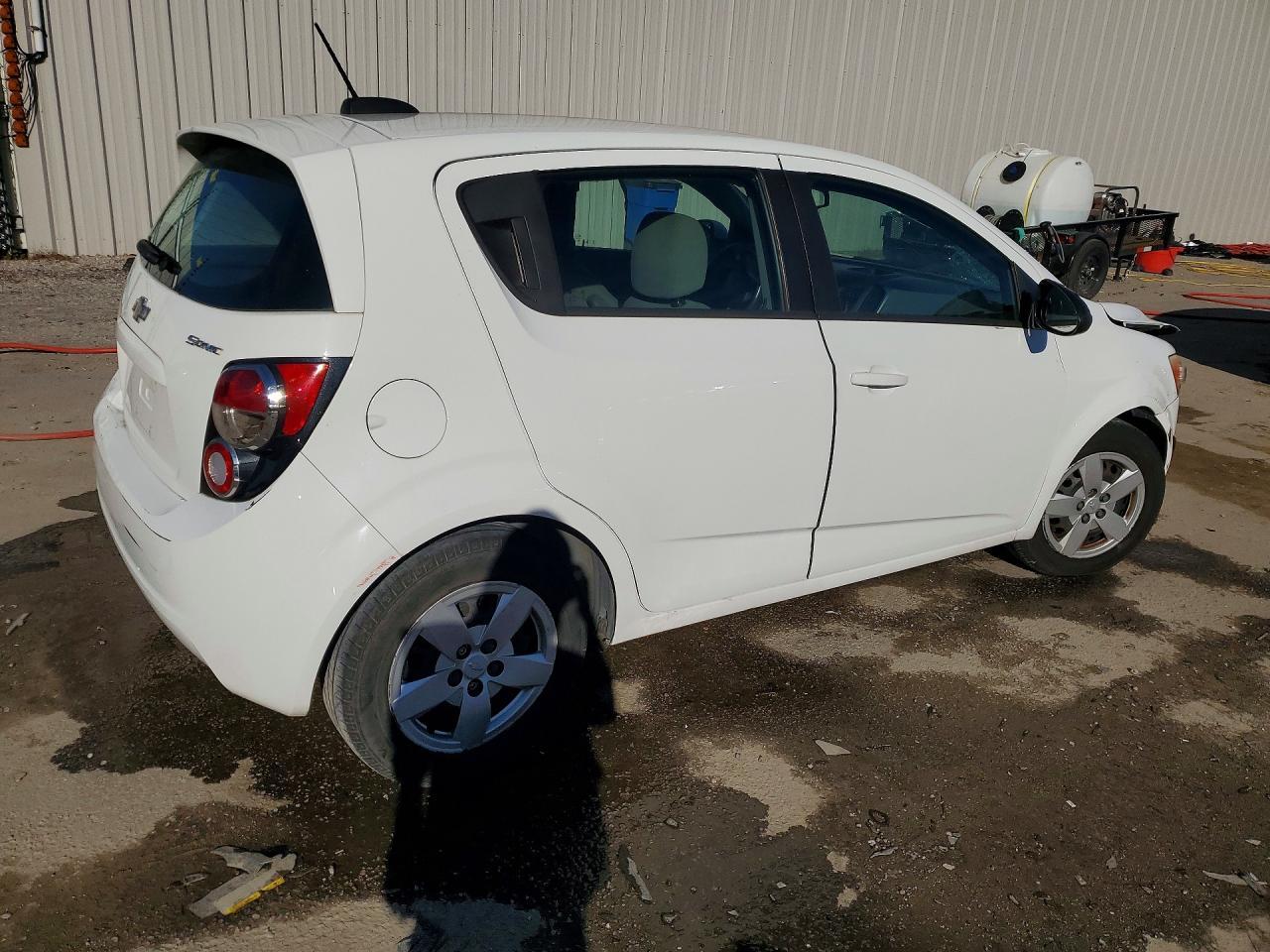 2016 Chevrolet Sonic ls