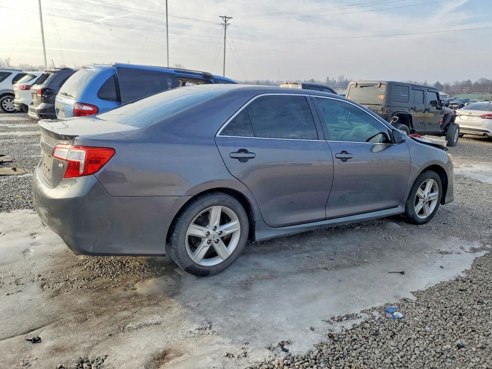 2014 Toyota Camry se