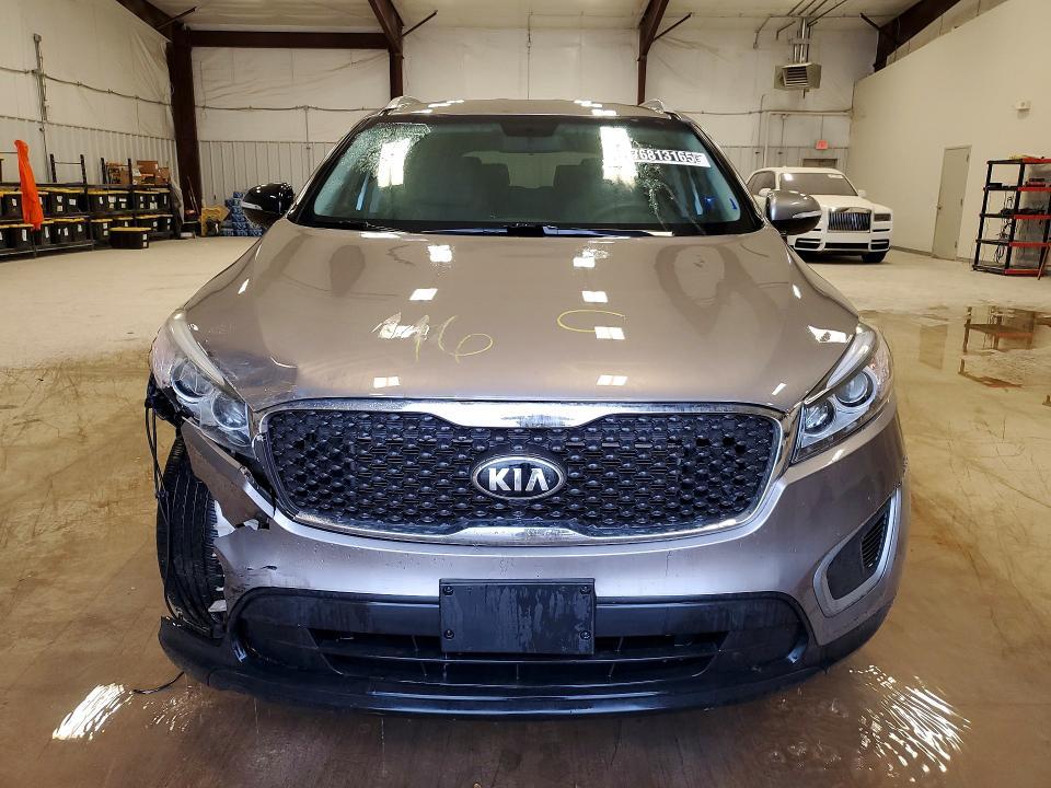 2017 KIA Sorento lx V6