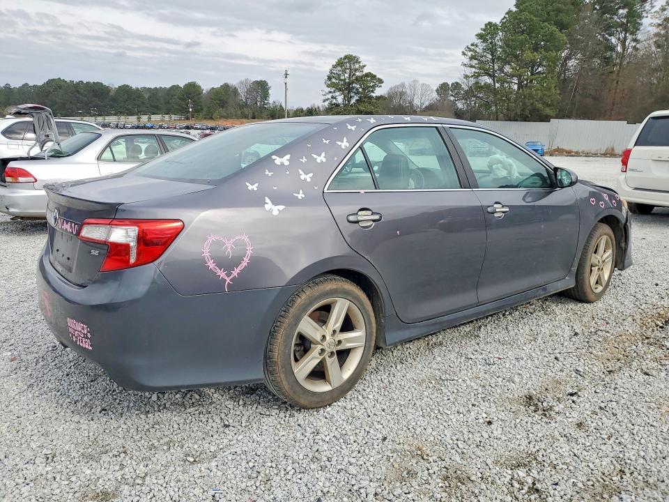2014 Toyota Camry se