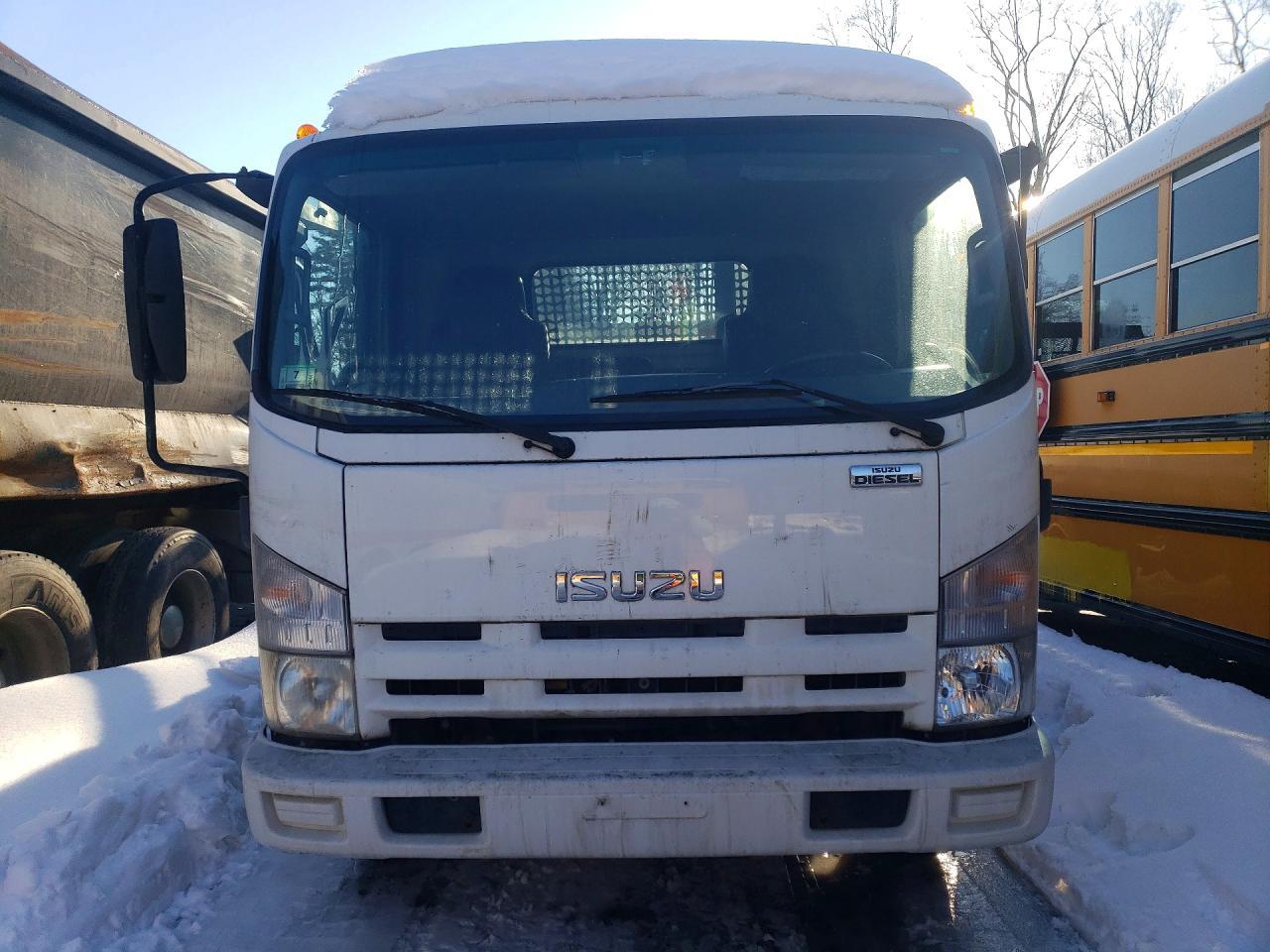 2010 Isuzu NQR Flatbed Truck