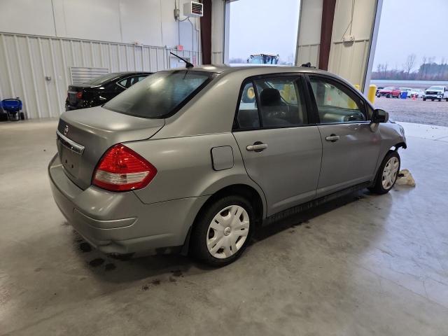 2010 Nissan Versa 1.8 s