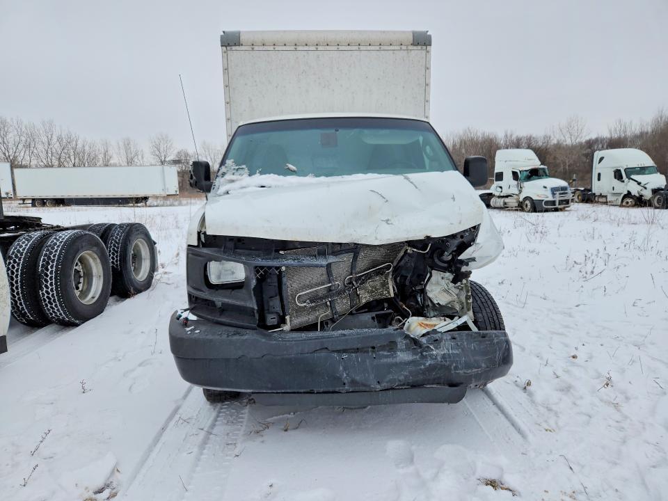 2016 Chevrolet Express G3500 BOX Truck