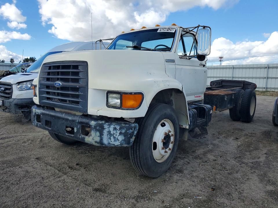 1997 Ford F700 Truck Cab AND Chassis