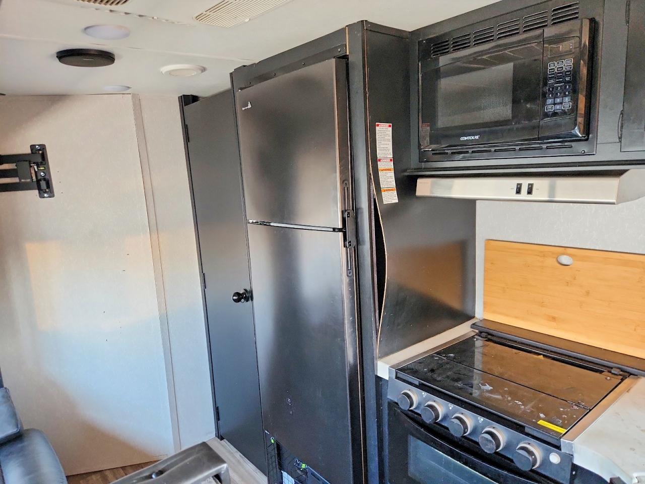 2021 Wildwood 2021 Forest River Grey Wolf CKX153696 Camper