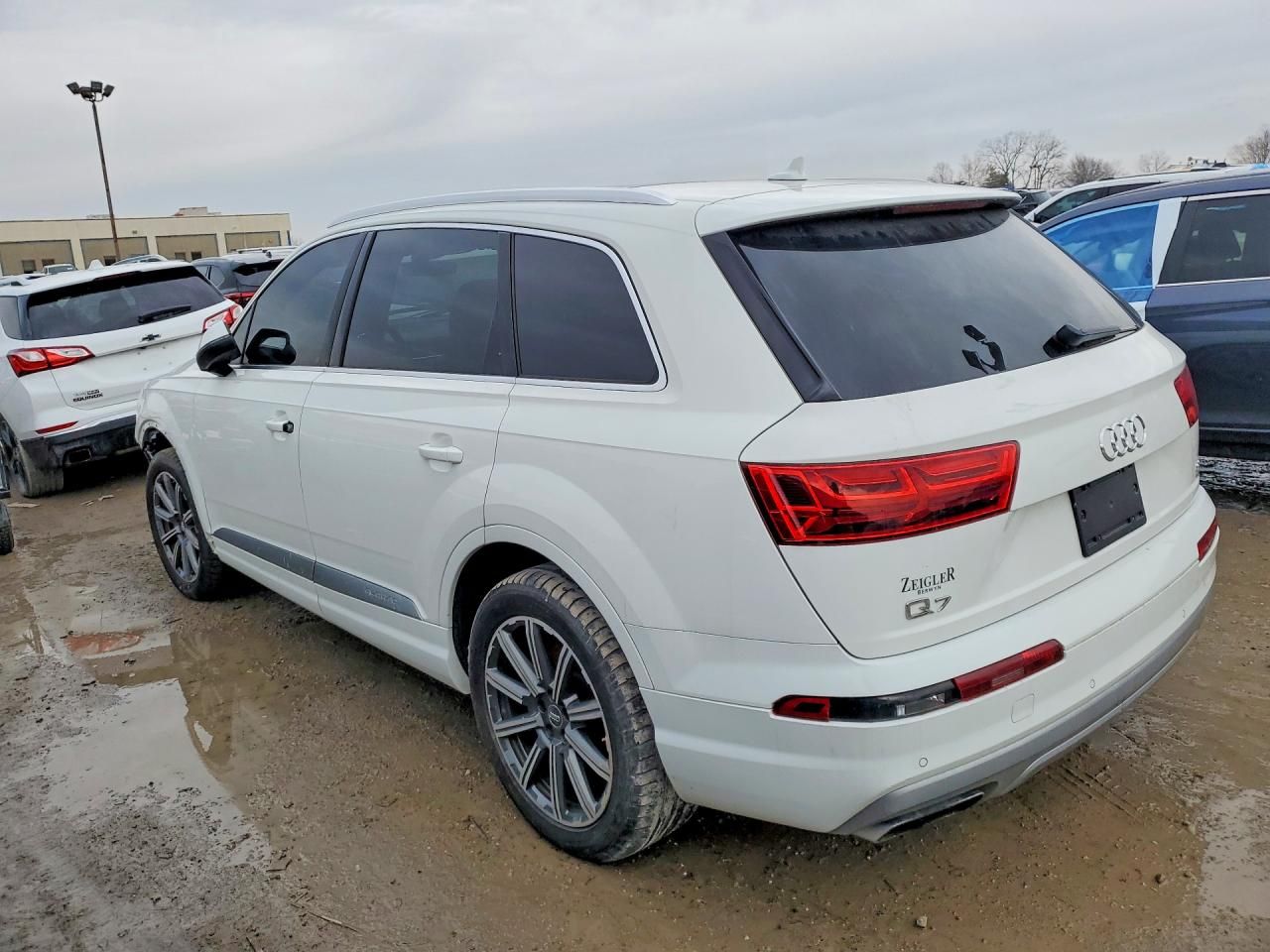 2017 Audi Q7 Premium Plus