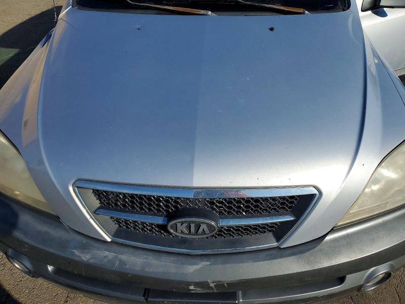 2005 KIA Sorento lx