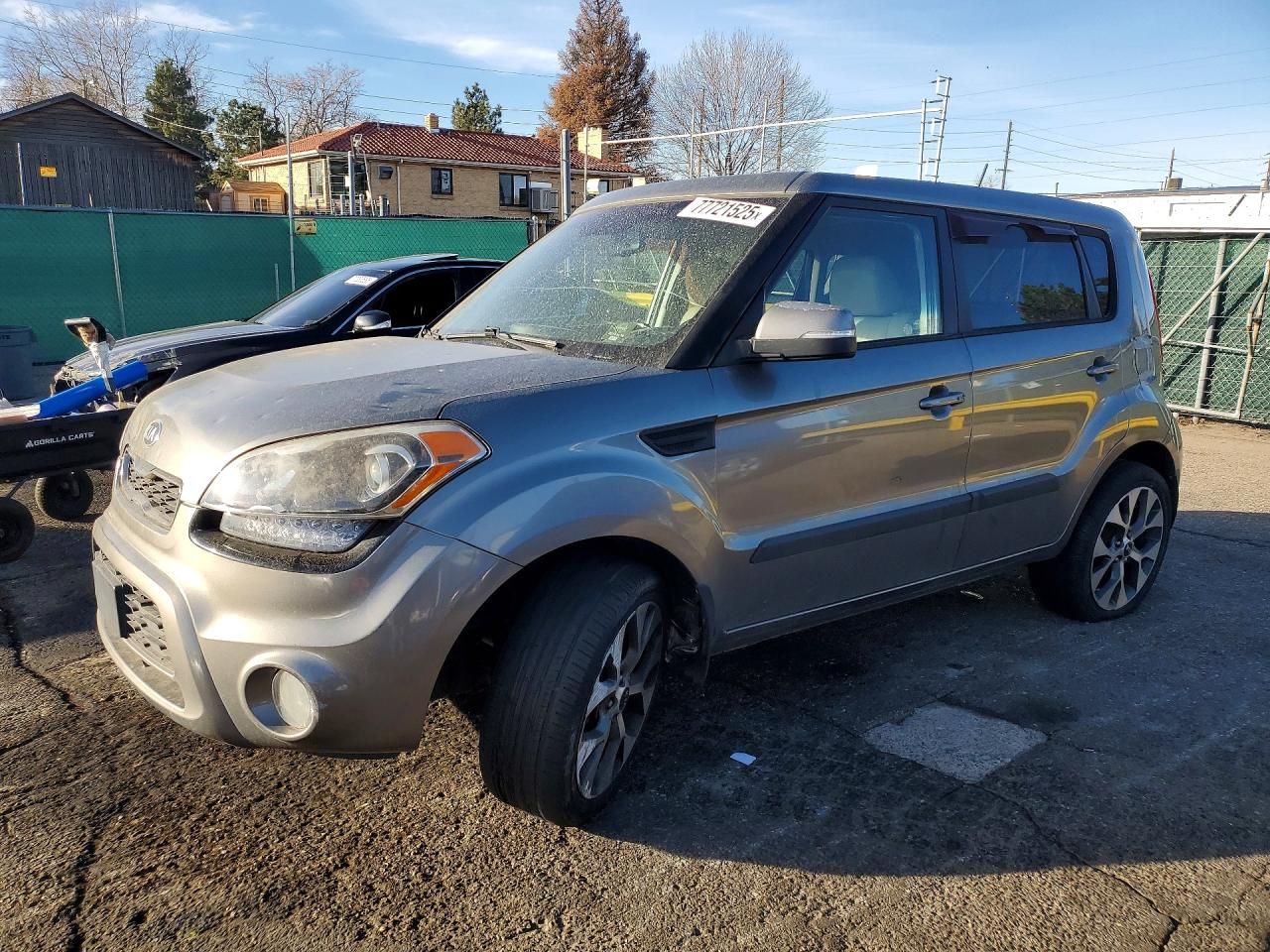 2013 KIA Soul +