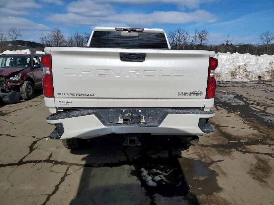 2022 Chevrolet Silverado K3500 High Country