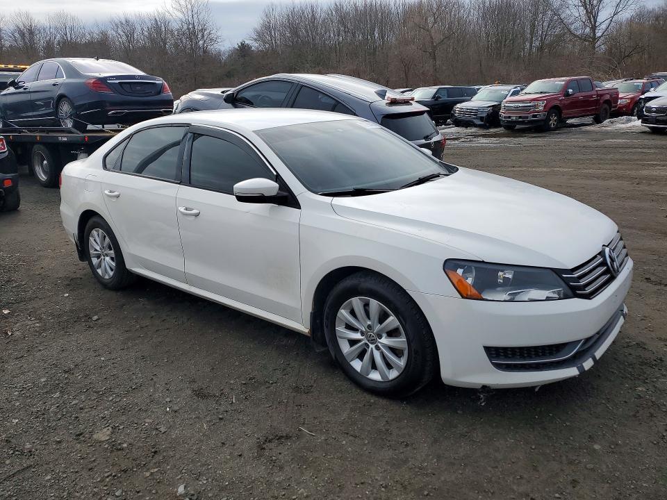 2013 Volkswagen Passat s