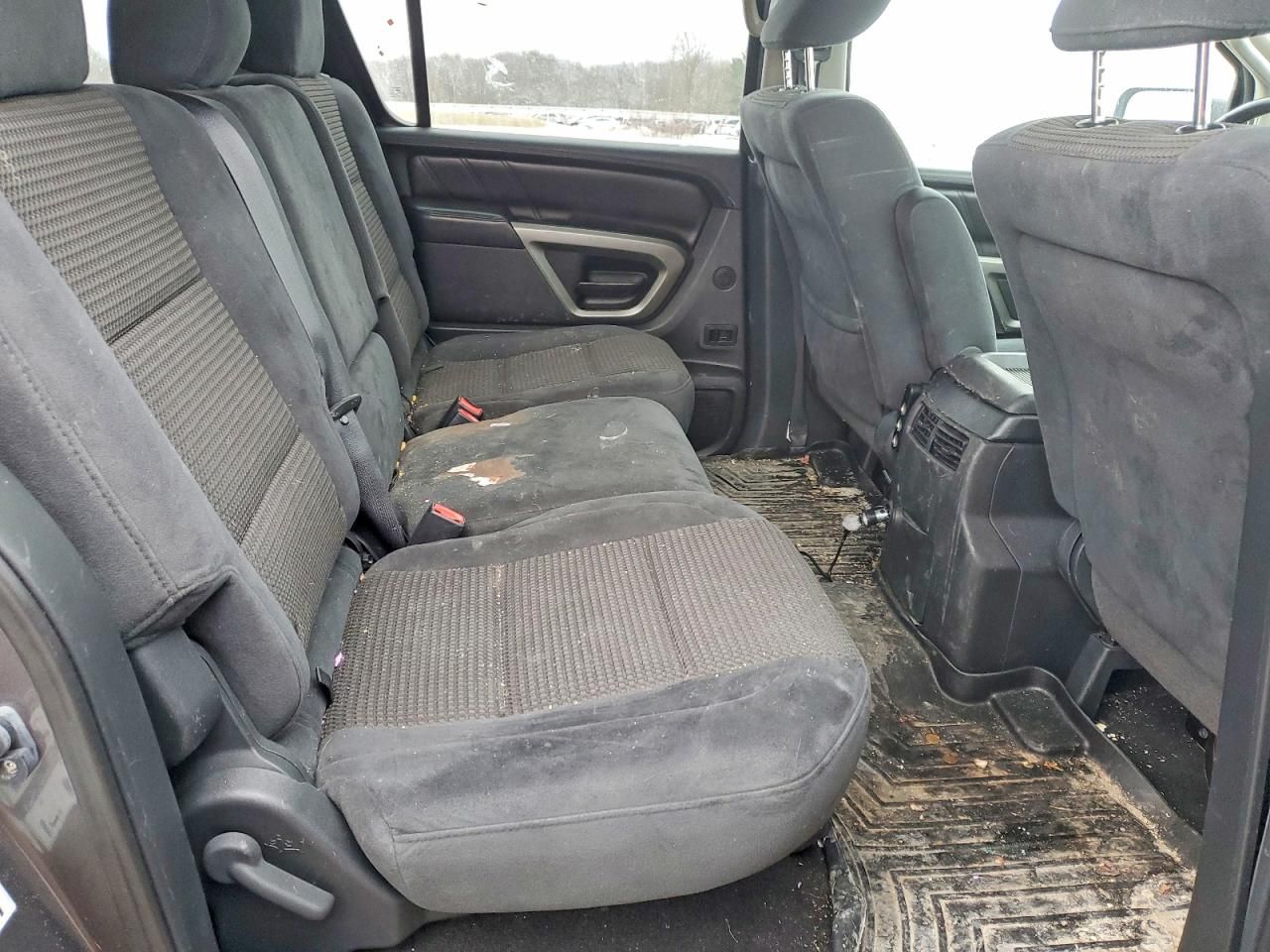 2015 Nissan Armada sv