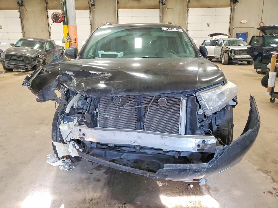 2013 Toyota Highlander Base