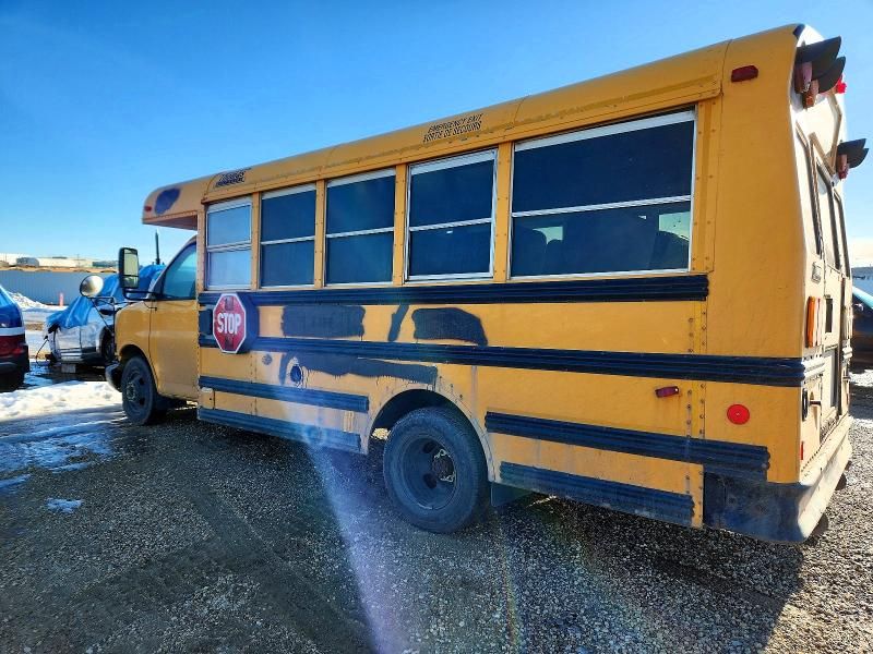 2011 Chevrolet 2011 Thomas Minotour G3500-School Bus