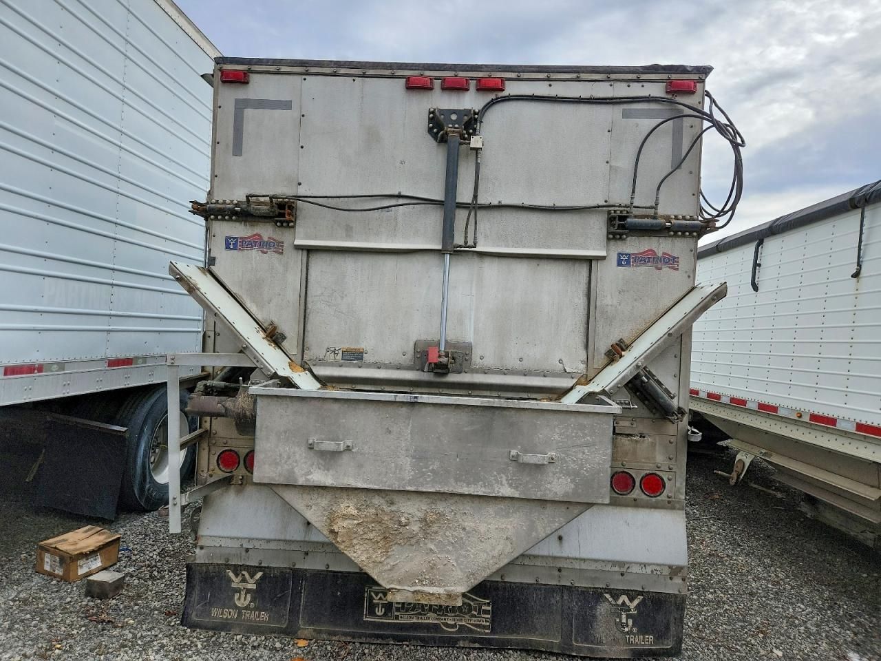 2008 Wilson Dwbt-650 Grain Trailer