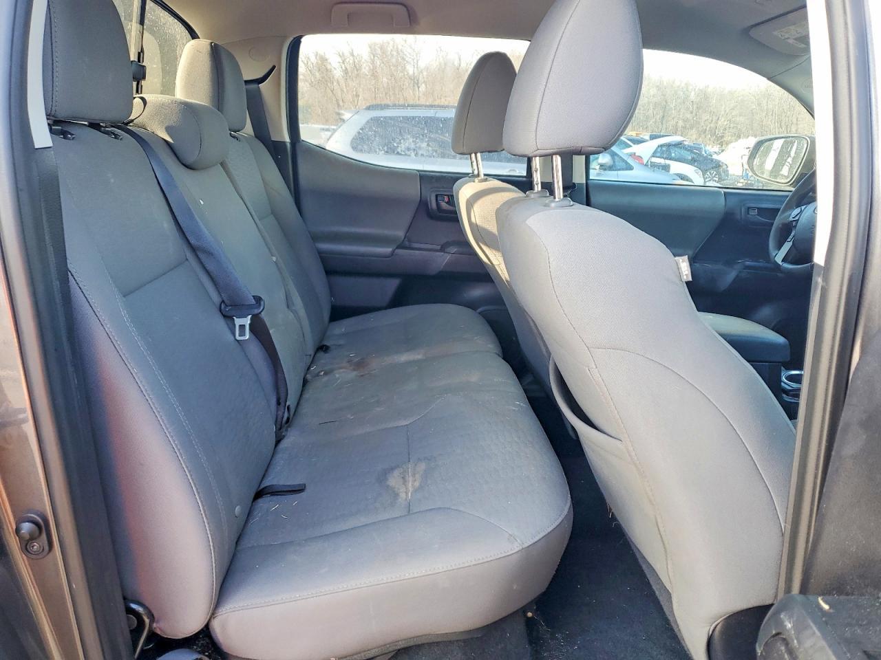 2019 Toyota Tacoma SR