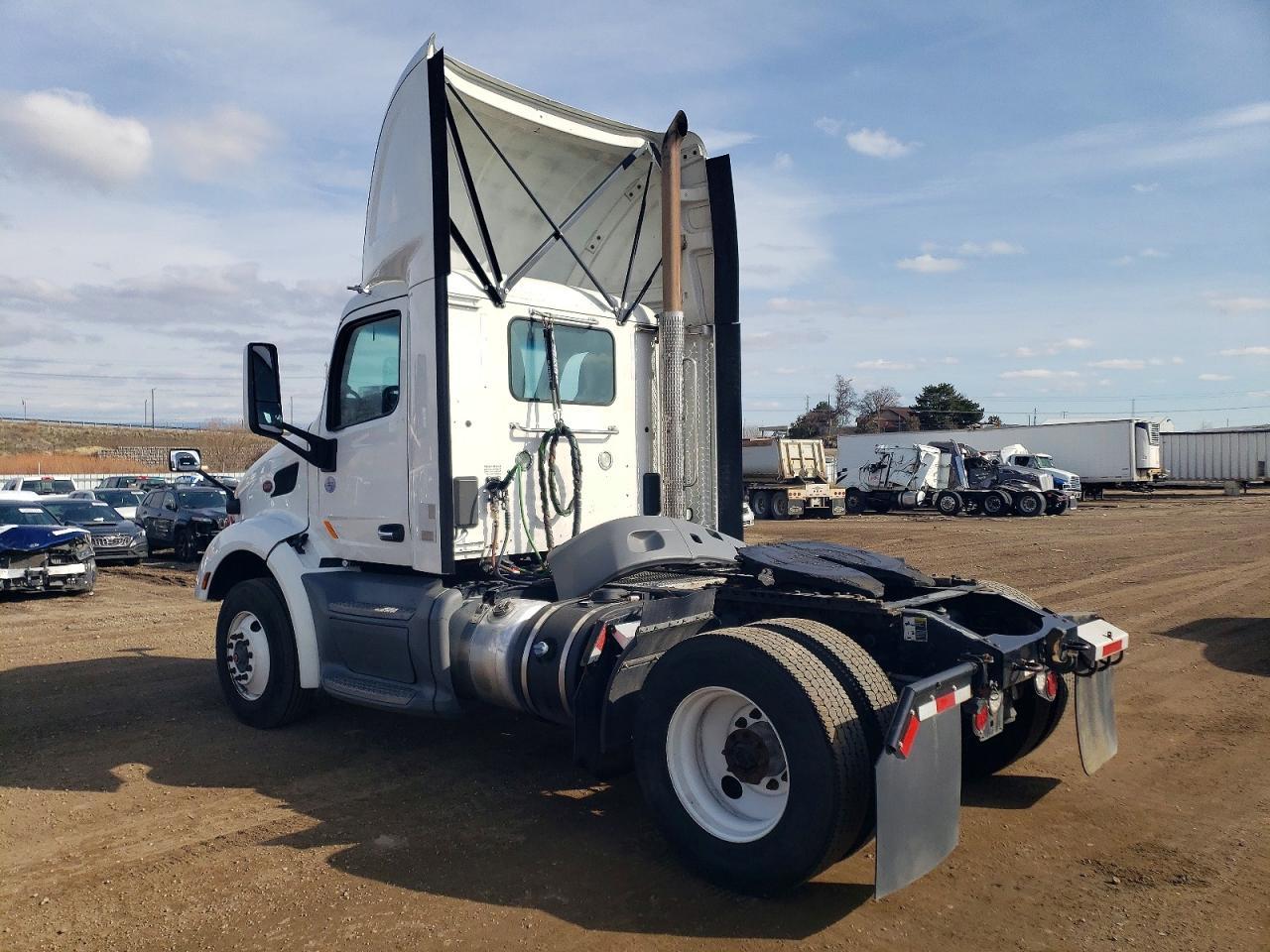 2019 Pntw 579-Semi Truck