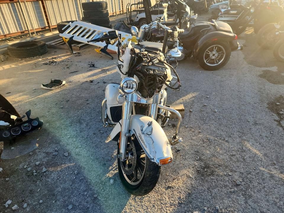 2015 Harley-Davidson Flhtcul Ultra Classic Low