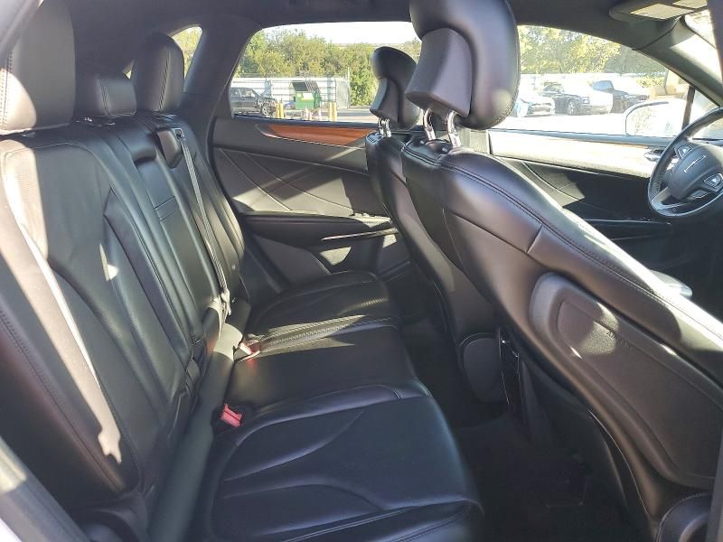 2015 Lincoln Townhouse MKC