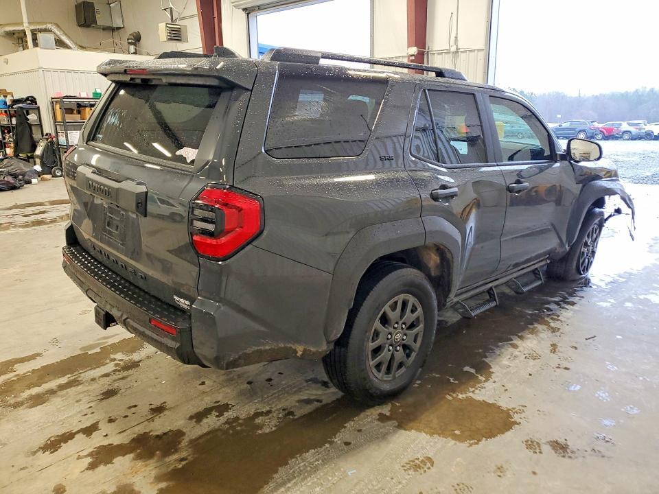 2025 Toyota 4runner SR5