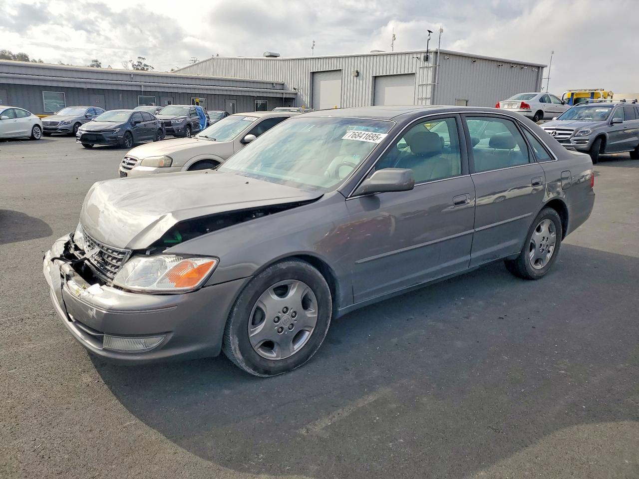 2003 Toyota Avalon xl