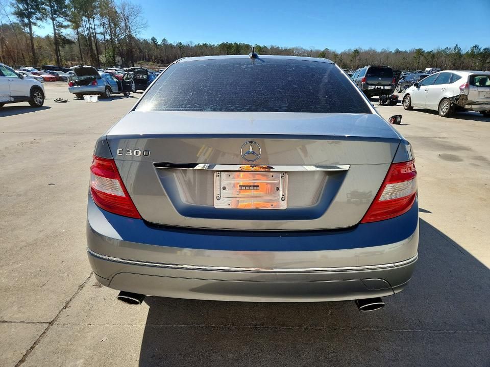 2011 Mercedes-Benz C300