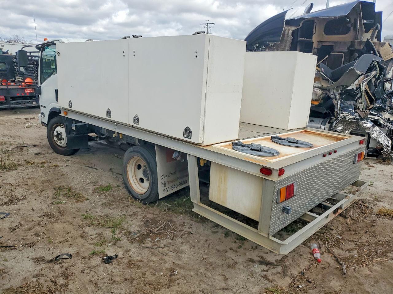 2016 Isuzu NPR HD Utility / Service Truck