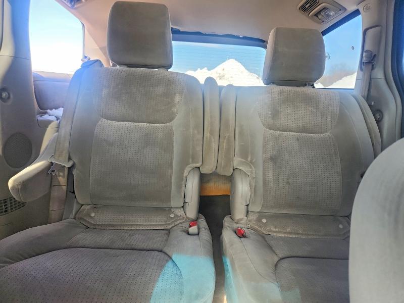 2010 Toyota Sienna ce