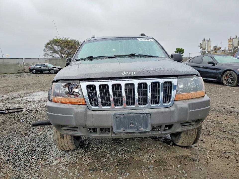 2002 Jeep Grand Cherokee Laredo