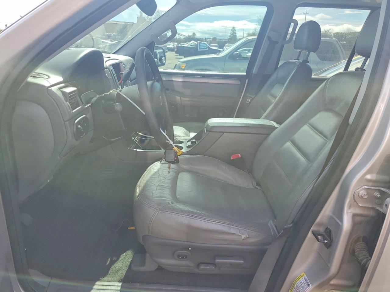 2005 Ford Explorer xlt